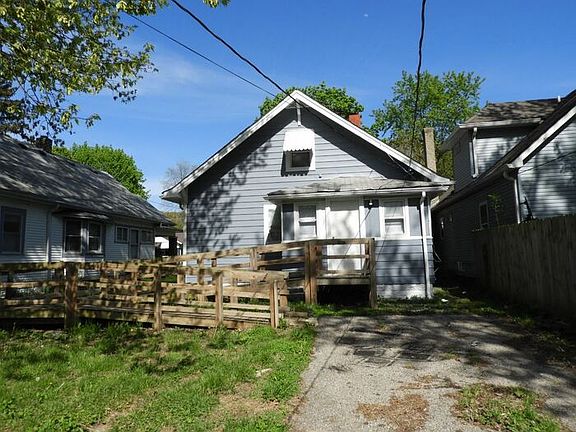 4th image of 1518 N Lasalle St