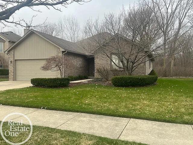 54505 Pine St photo 1