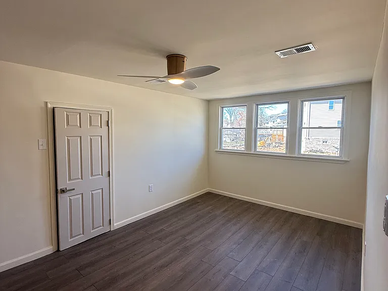 3203 Vickers Rd #2 — Photo 6