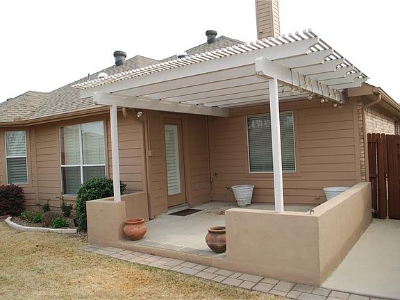 2nd image of 1705 Heron Dr
