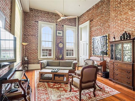 4th image of 1314 Napoleon Ave Unit 11