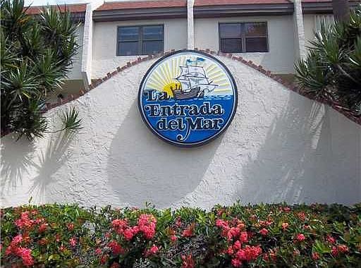 Home For Sale In La Entrada Del Mar