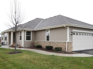 2726 Portage Cir, Waukesha, WI 53189