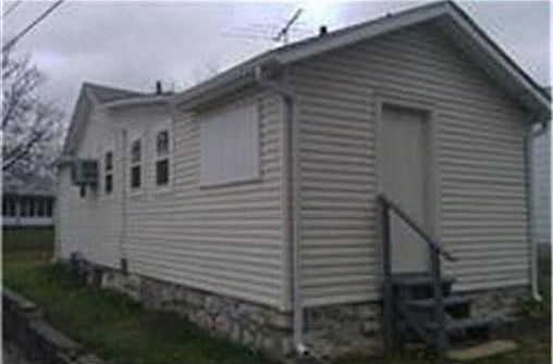 2nd image of 4315 E 31st St
