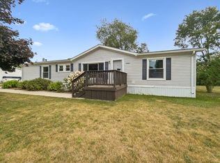 2260 Ironwood Dr, Clarkston, MI 48348