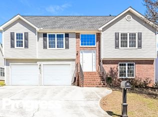 11712 Spring Lake Way, Fayetteville, GA 30215