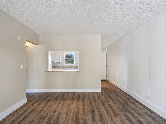 4th image of 148 W Yacht Club Dr #1