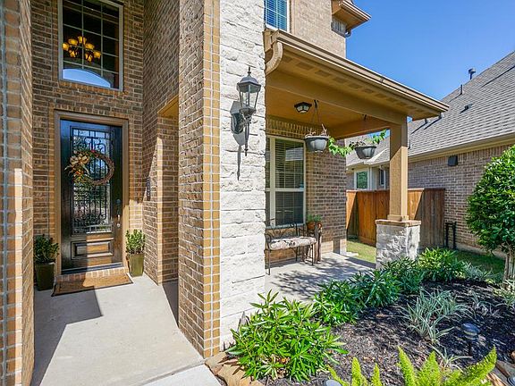 3rd image of 11610 Carisio Ct