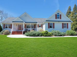 3045 Rocky Point Rd, East Marion, NY 11939