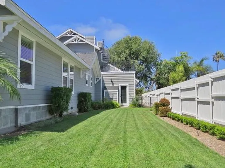 310 Tamarack Ave — Photo 6