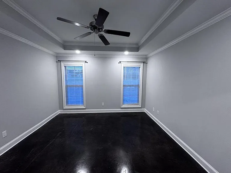 235 Chartleigh Cir — Photo 11