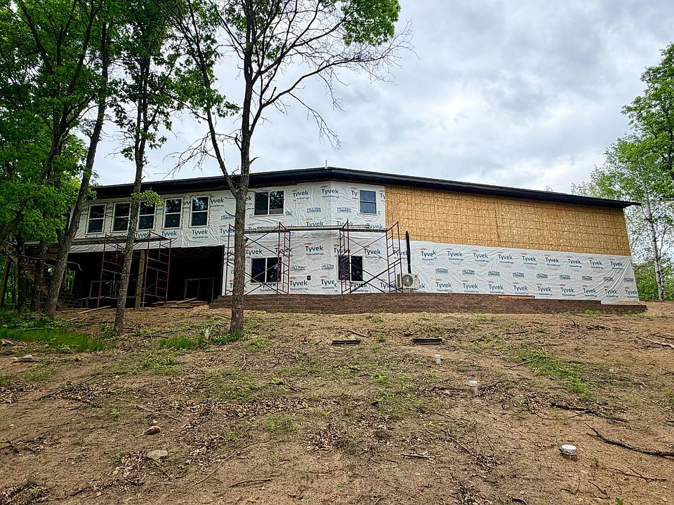 2nd image of 16435 204th St