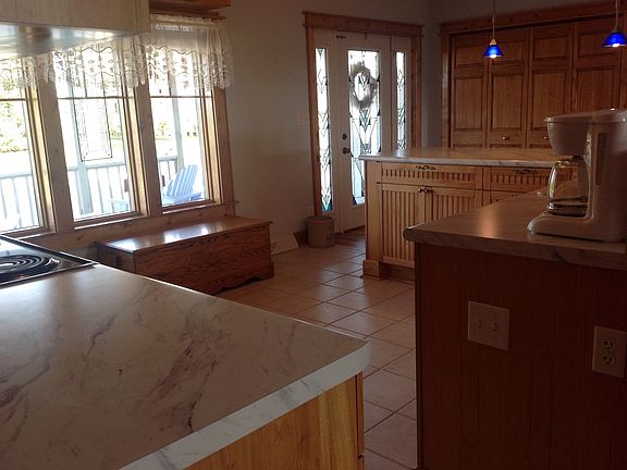 3rd image of 1777 County Road B