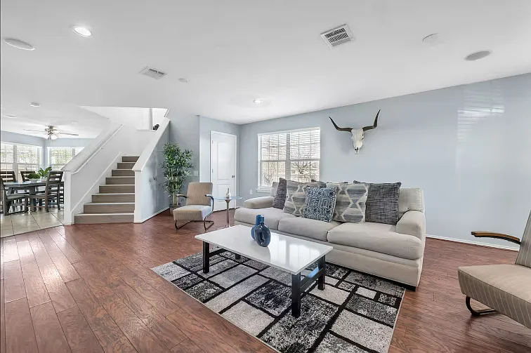 5808 Ann Jene Ct — Photo 1