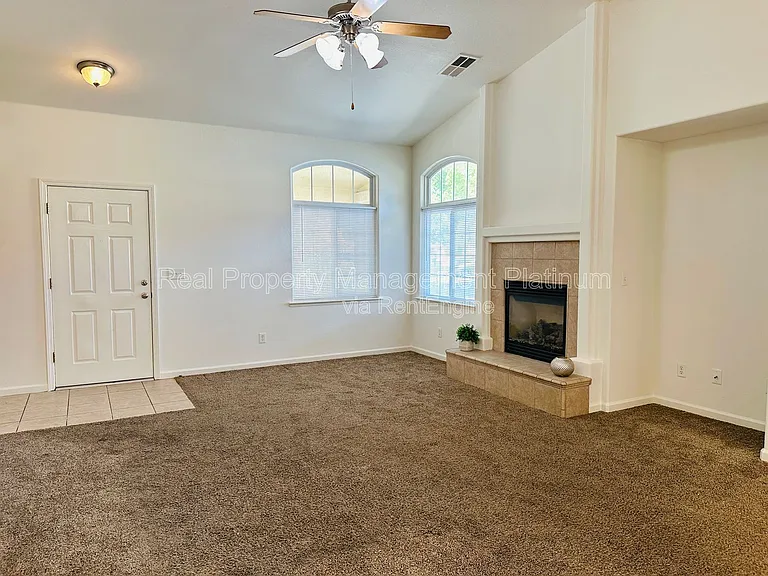 220 River Point — Photo 19