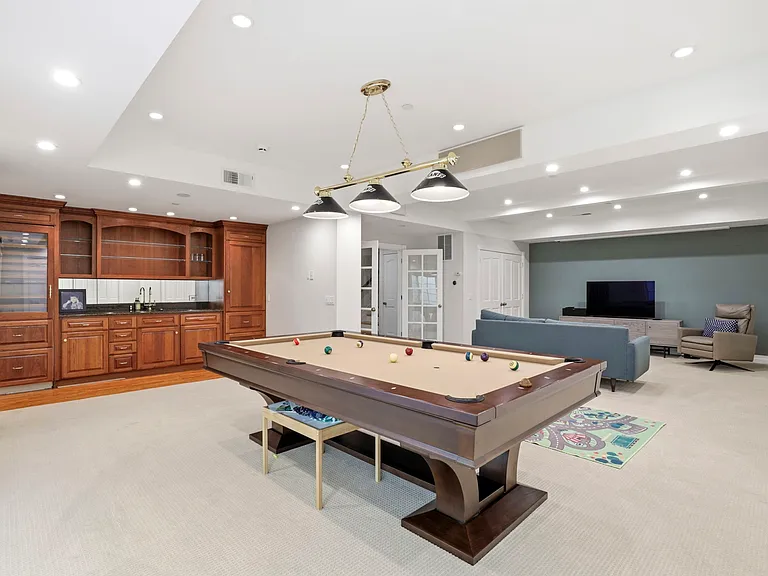 300 Sunkist Ln — Photo 38