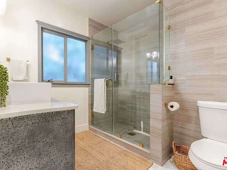 12208 Laurel Terrace Dr — Photo 39