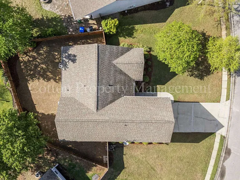 1010 Winterberry Cir — Photo 56
