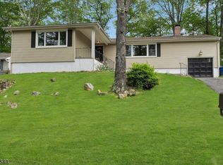 130 Hillcrest Ave, Morristown, NJ 07960