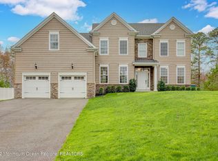 540 Derose Ln, Freehold, NJ 07728