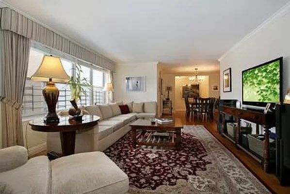 Sold by Corcoran | media 24