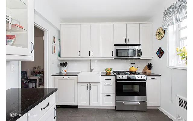 Sold by Douglas Elliman | media 25