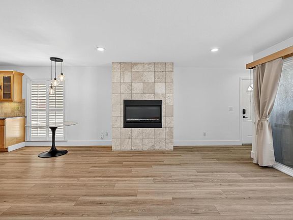3rd image of 320 Hermosa Ave APT 106