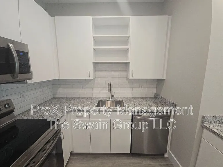 701 Bates Ave SW #101 — Photo 5