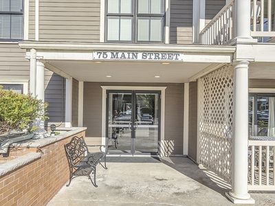 75 Main St UNIT 103, Amesbury, MA, 01913