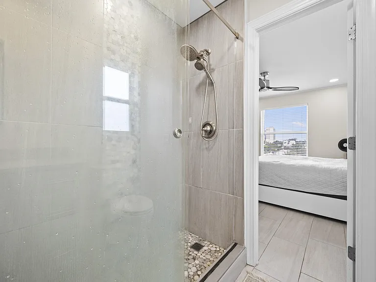 2900 Banyan St #601 — Photo 14