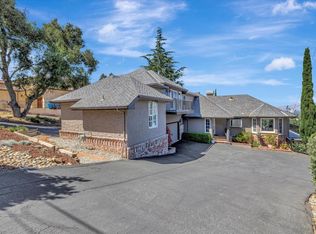 22711 San Juan Rd, Cupertino, CA 95014