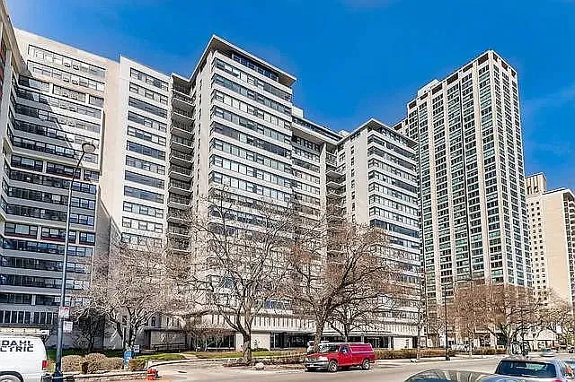 3440 N Lake Shore Dr #6E — Photo 1