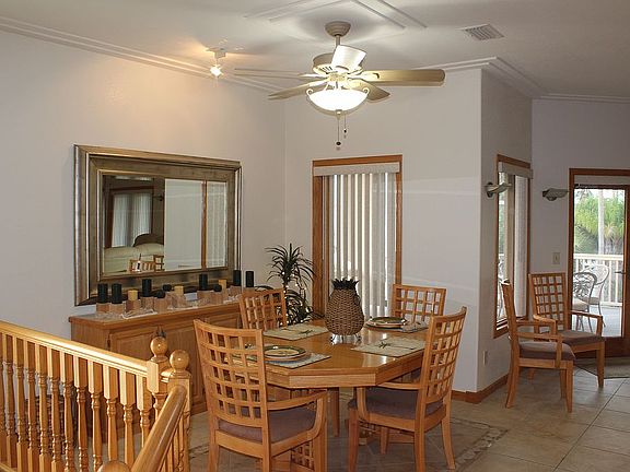 5th image of 217 W Cora Lee Dr