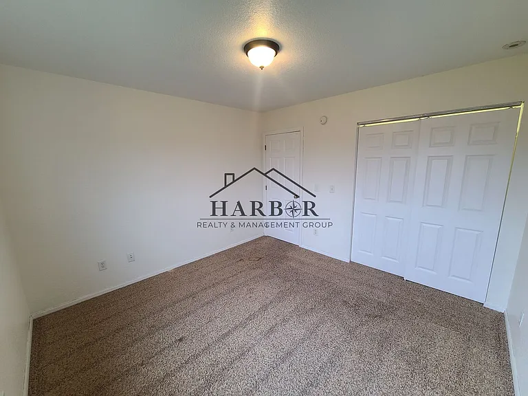 275 N Pine St #3B — Photo 7