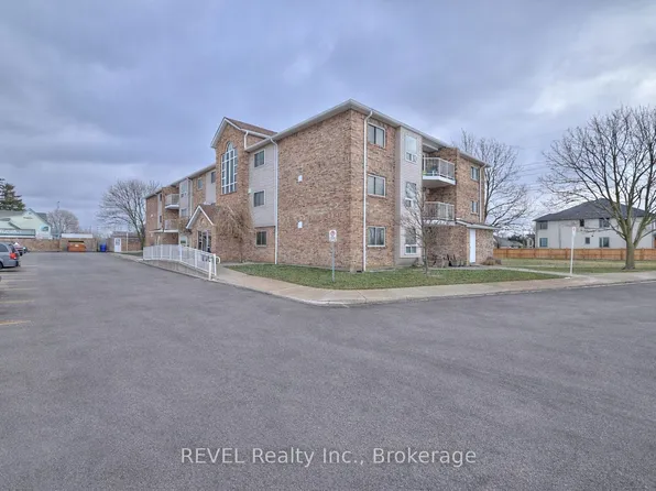 1061 Vansickle Rd N #106, Saint Catharines, ON L2S 2X4