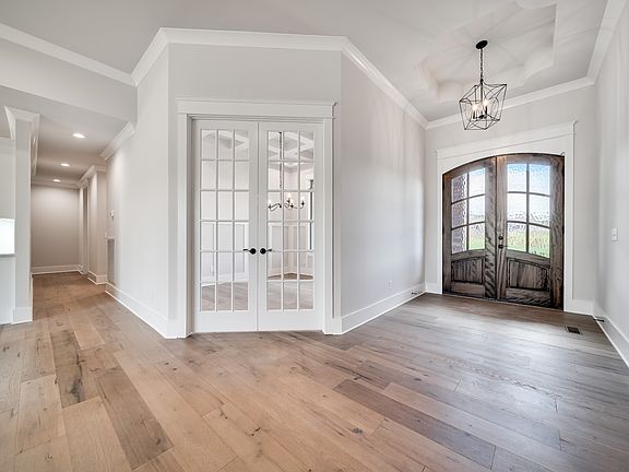 5th image of 385 Broughton St #301