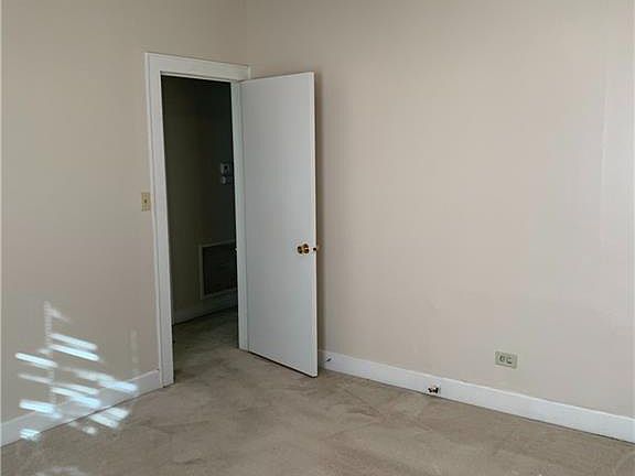 5th image of 1117 Delhi St