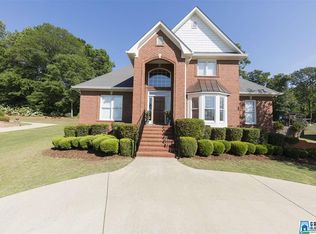 382 Vick Cir, Trussville, AL 35173