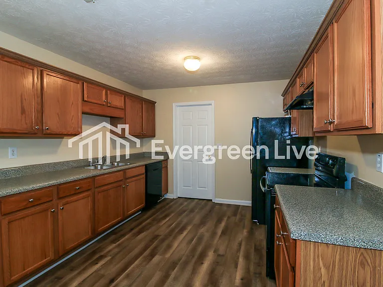 1476 Keystone Dr — Photo 6