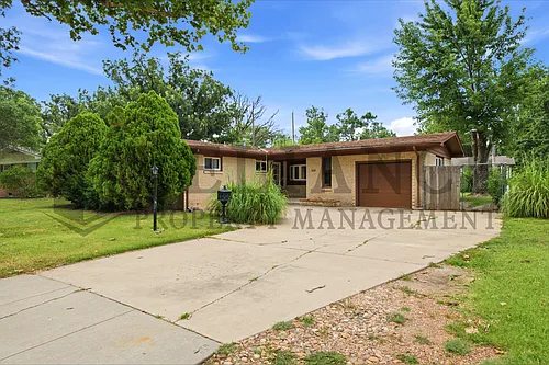 9923 W Binter Ln Photo 1 9923 W Binter Ln Photo 1