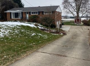 9776 Louisville St NE, Louisville, OH 44641