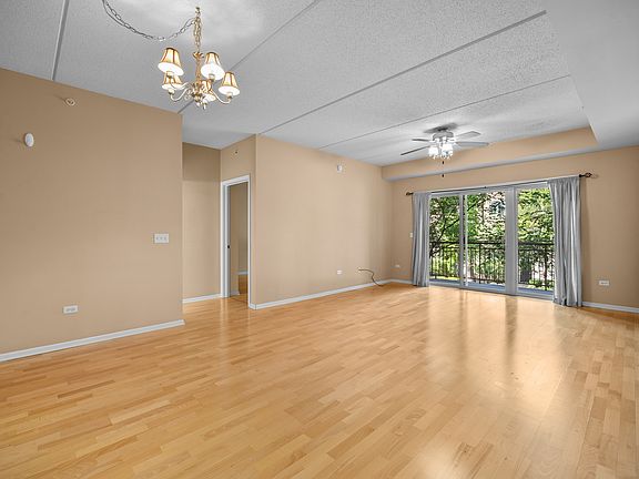 4th image of 819 Graceland Ave APT 204