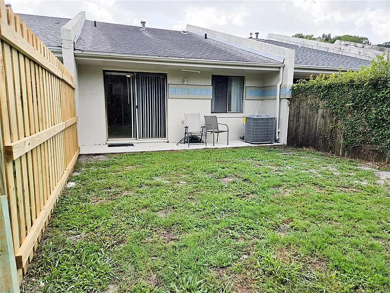 104 Mayfair Pl SW — Photo 19