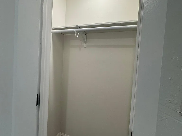 1136 N Sanborn Rd #6 — Photo 11