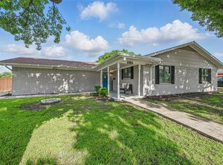1501 SE 4th St, Grand Prairie, TX 75051