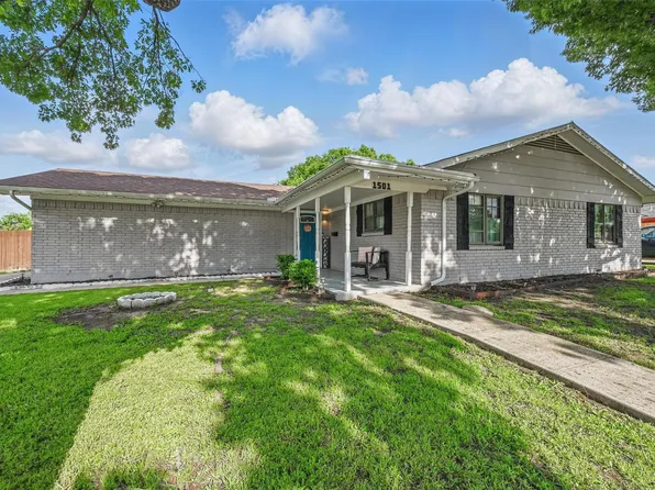 1501 SE 4th St, Grand Prairie, TX 75051