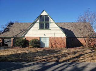 16 Lookout Ln, Sand Springs, OK 74063