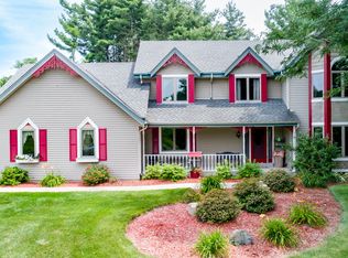 3460 Cumberland Trl, Slinger, WI 53086