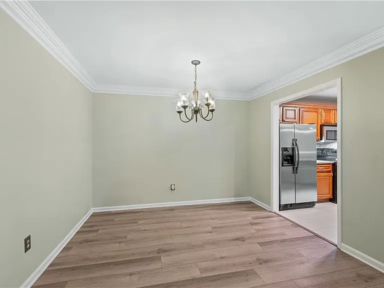 601 Abingdon Way — Photo 9