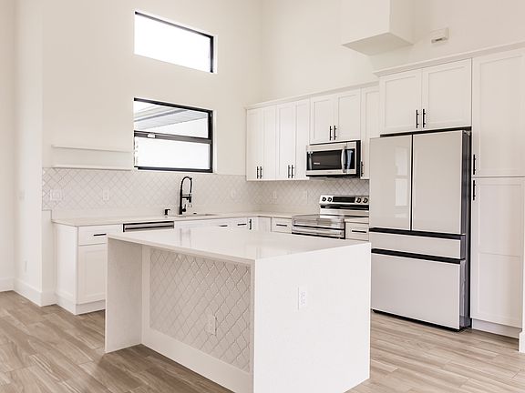 5th image of 4607 NW 31st Ter